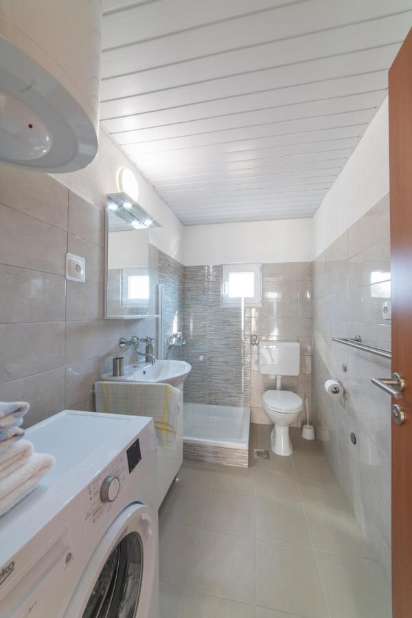 Holiday Home Sego With Private Pool Veliki Brocanac Exteriör bild