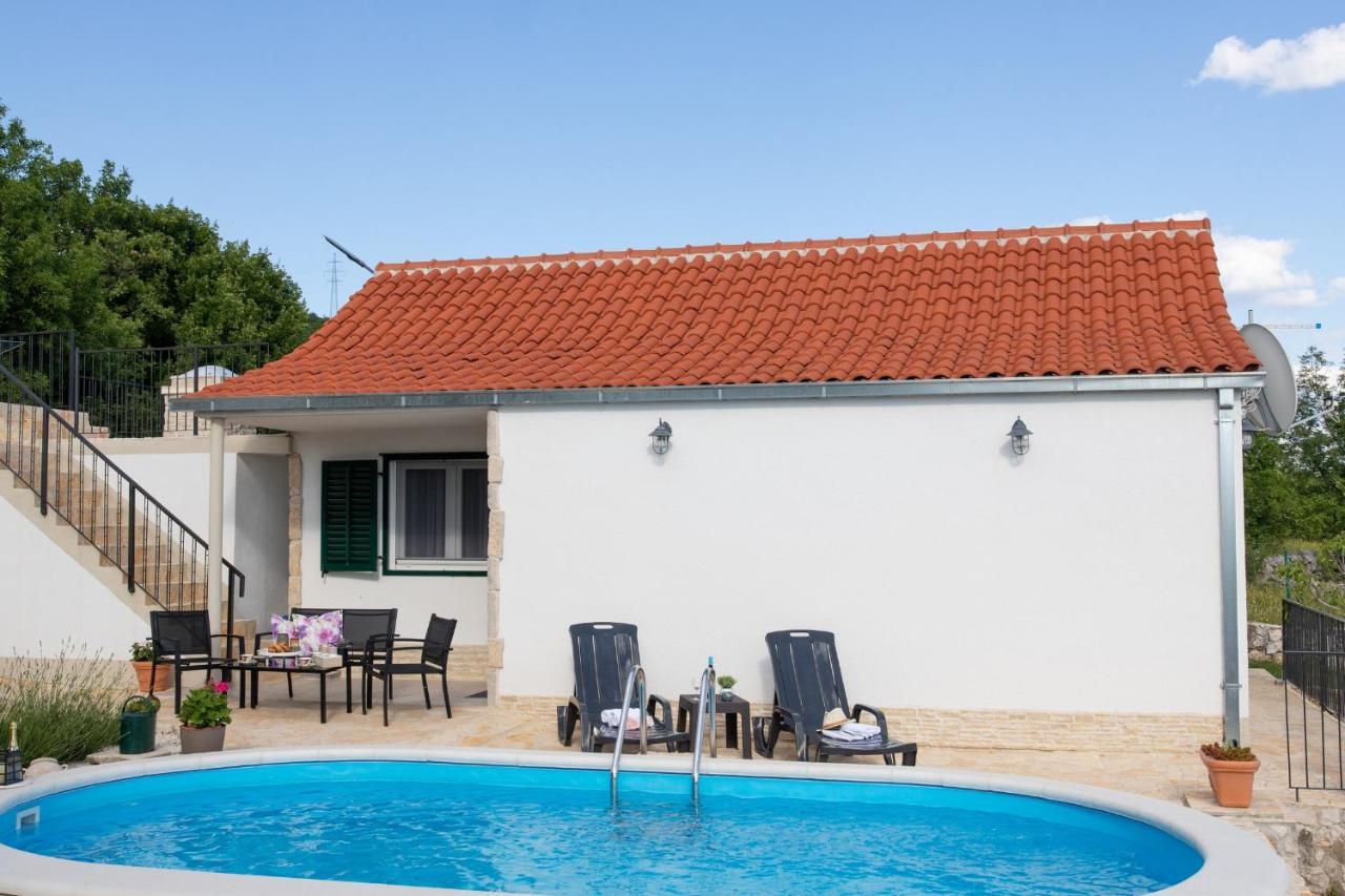 Holiday Home Sego With Private Pool Veliki Brocanac Exteriör bild