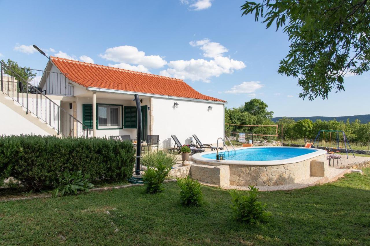 Holiday Home Sego With Private Pool Veliki Brocanac Exteriör bild
